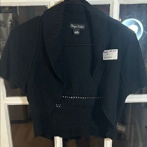 W96.    River Island Black Short-Sleeve Draped Knit Shrug